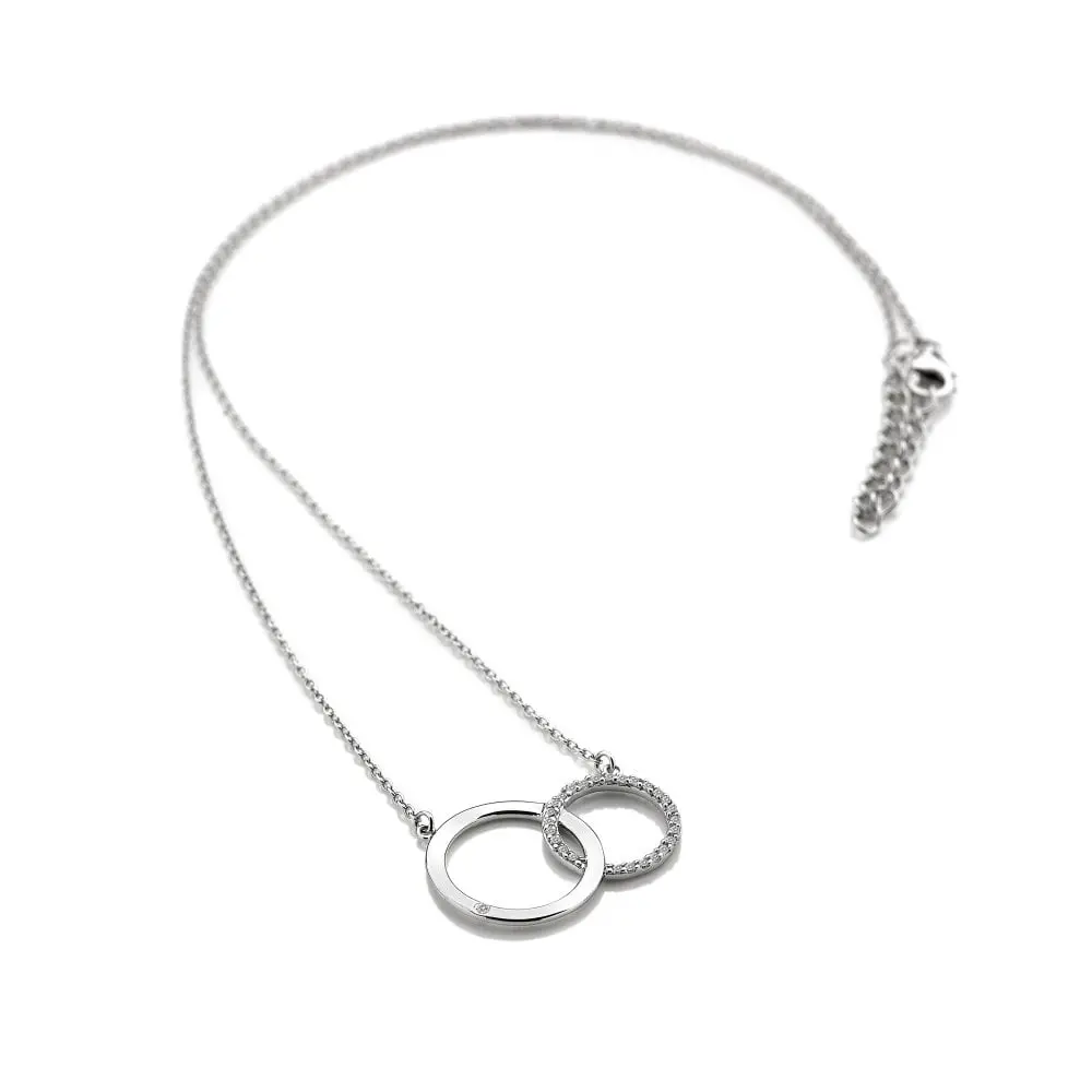 Striking Circle Necklace 1