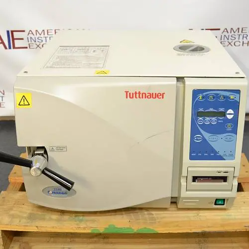 Tuttnauer 2340E Benchtop Autoclave 1