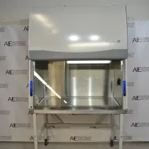 Labconco Purifier Logic Series Bio Safety Cabinet 1