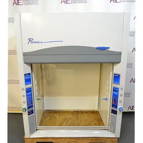 Labconco Protector Premier Laboratory Hood, 4' Wide 1