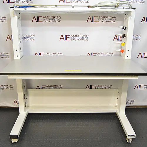 5' Workstation On Casters 1