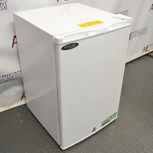 Norlake Undercounter Refrigerator - Model Pr041www/0 2