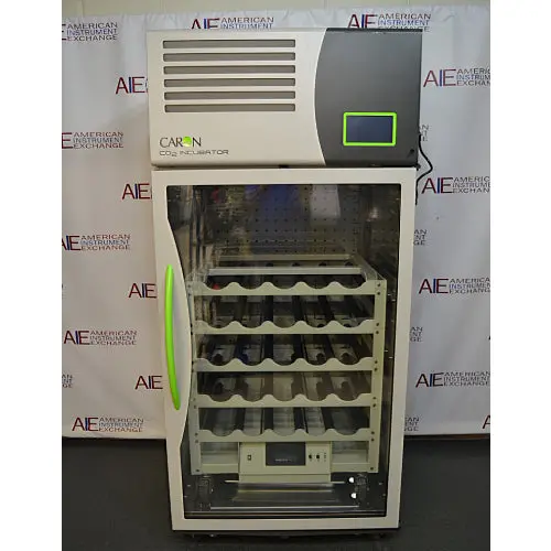 Caron Reach-In Co2 Incubator With Roller Apparatus 1