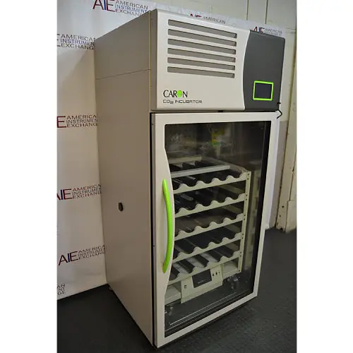 Caron Reach-In Co2 Incubator With Roller Apparatus 2