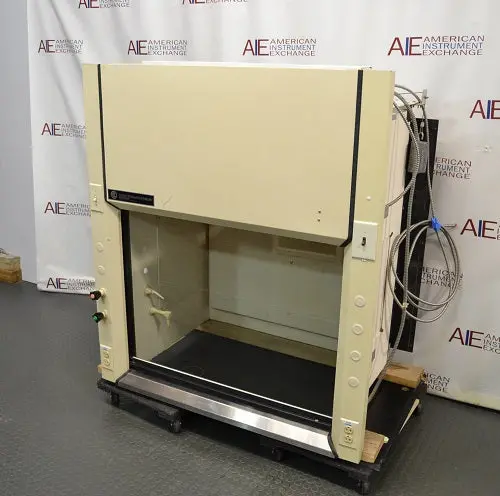 Classic Modular Systems Chemical Fume Hood 1