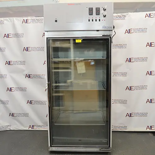 Thermo Forma 3940 Refrigerated Environmental Chamber 1