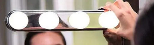 Itek Wireless Make-Up Lighting 2