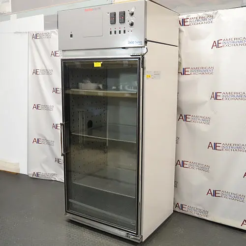 Thermo Forma 3940 Refrigerated Environmental Chamber 1
