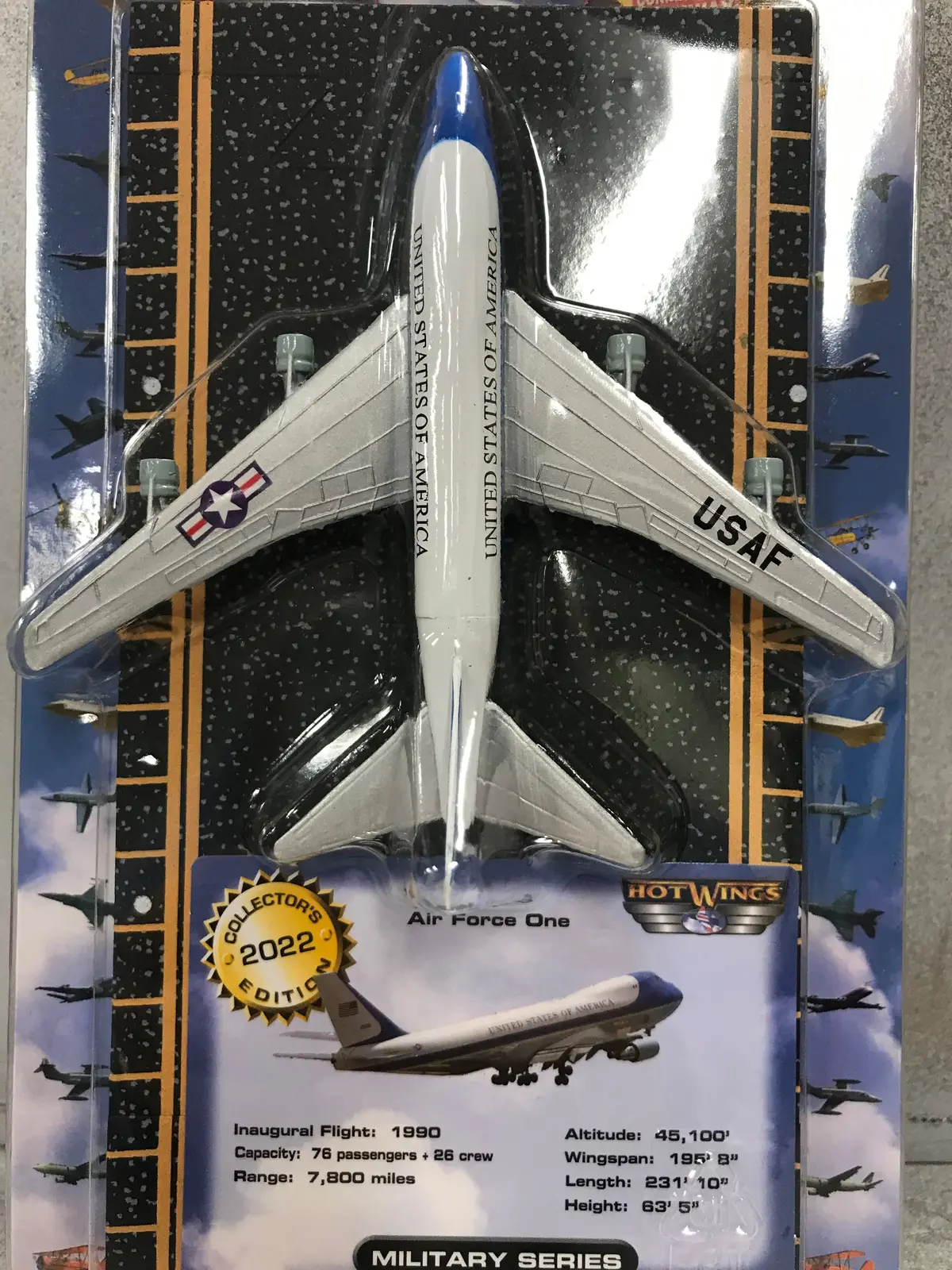 Hot Wings W/Runway 1